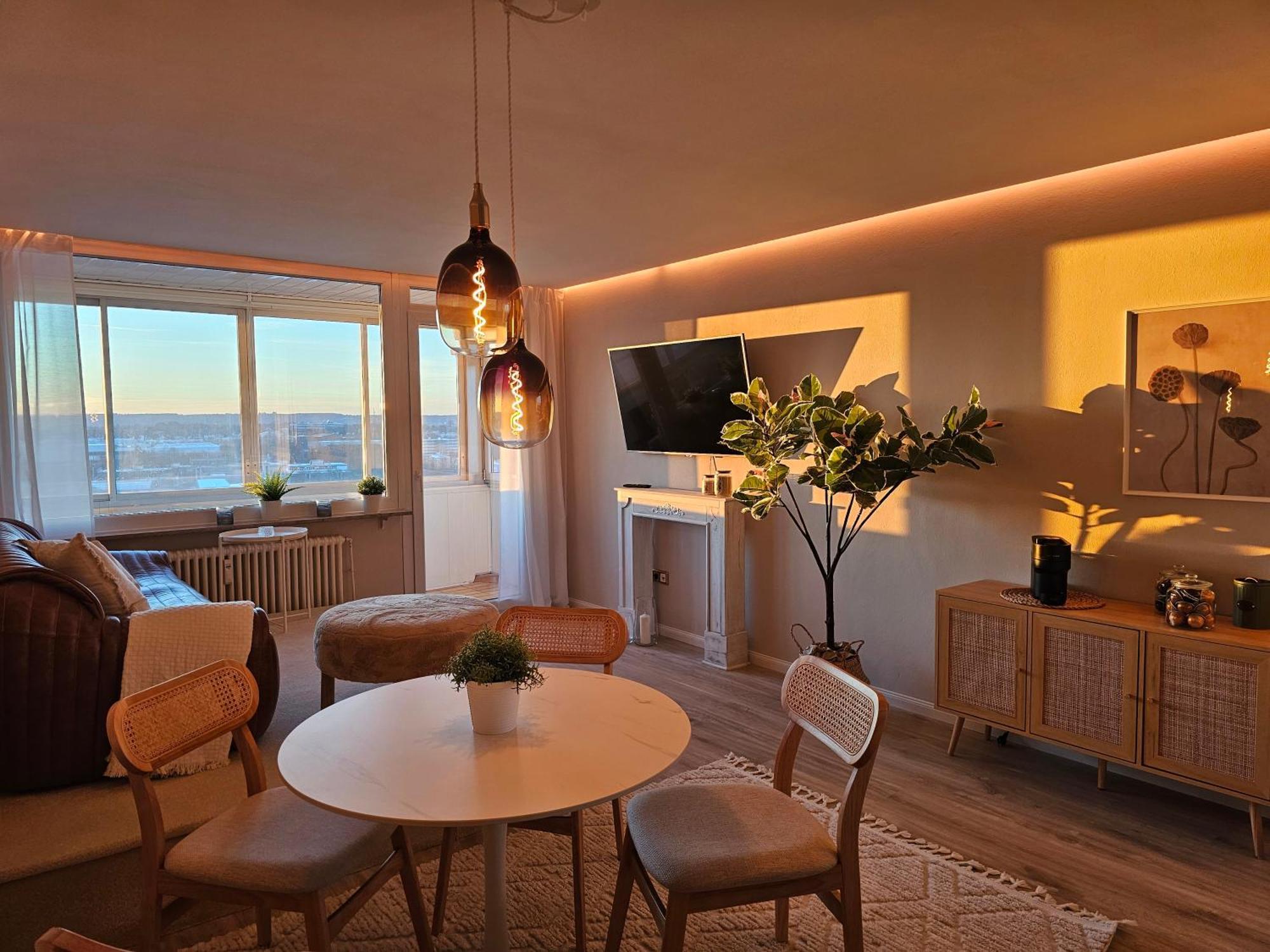 Stylische Sunset-Wohnung Augsburg Buitenkant foto